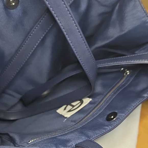 Telfar Midnight Blue Tote Bag - Picture 5 of 9